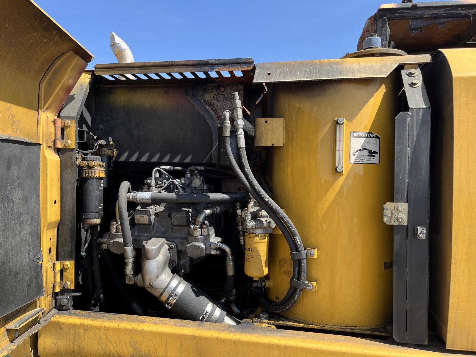 ./imagenes/INVOICE/2019/18272/JOHN DEERE 160D (12).JPG